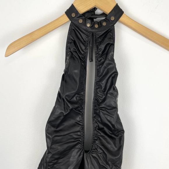 Elegant Black Cape and Dress Set - Picture 4 of 16